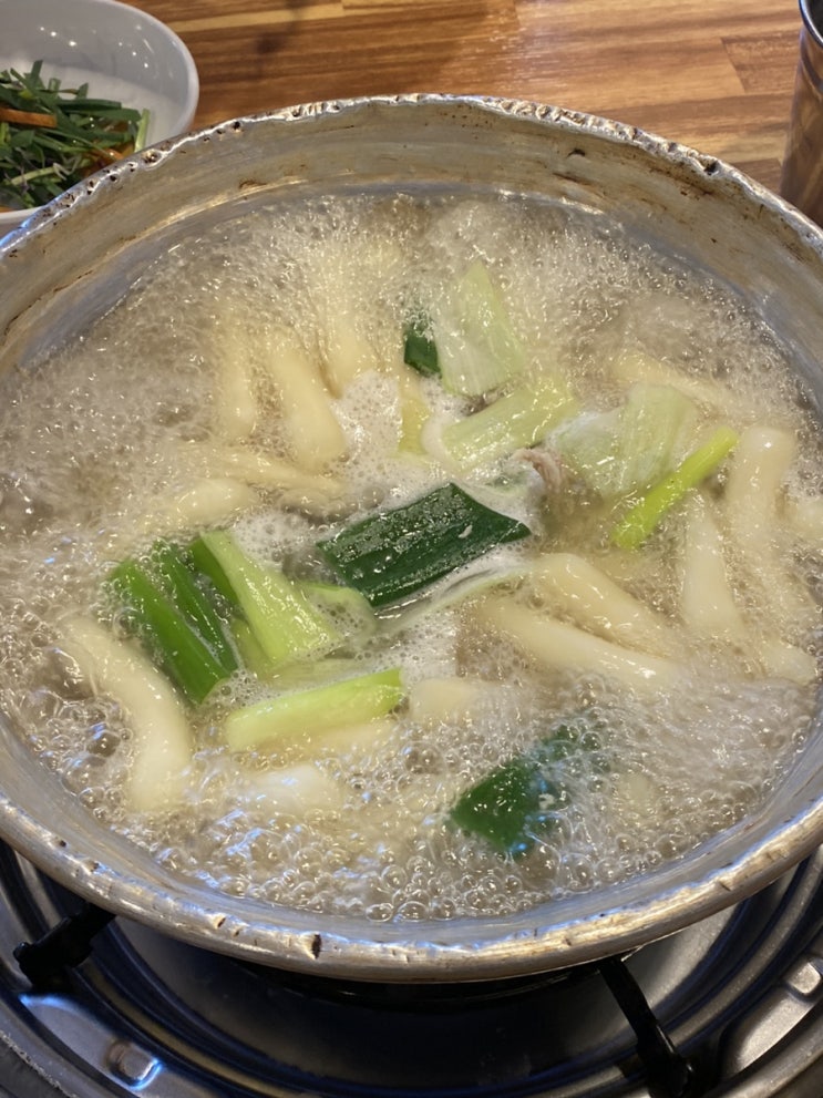  광화문역 근처 뜨끈한 국물 맛집 본가닭한마리 광화문점 후기