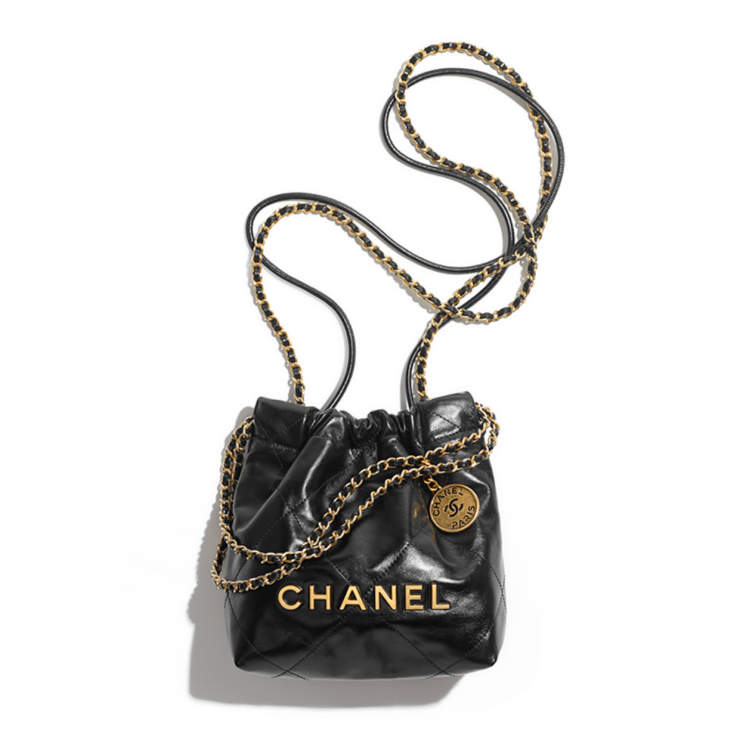 제니 샤넬 가방 22백 & 백팩: 패션 아이콘의 선택