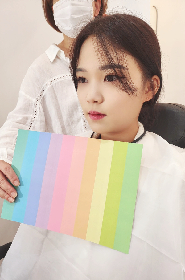  하루에, "2023" 날다.