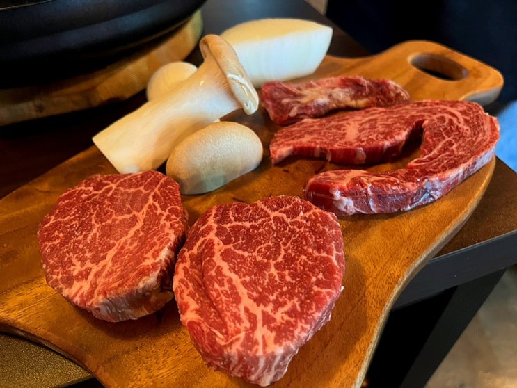  [ 광안리 ] 숙성한우 소고기맛집 광안리맛집 “ 소소한 ” / 새우살 + 안심