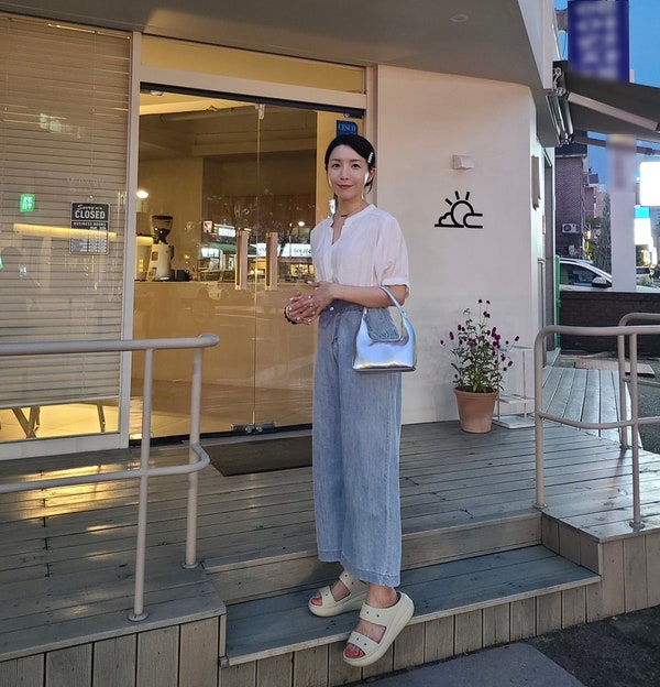  20대 여자 가방 추천 데일리백으로 좋은 가성비 미니 실버백 르네오로 소브르 숄더백