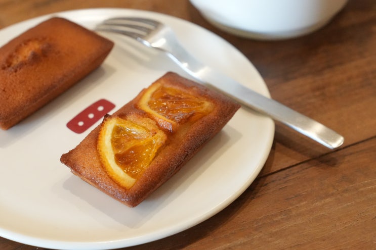  동탄호수공원맛집 휘낭시에 굽는 브릭샌드동탄레이크꼬모점