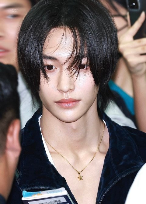 SM RIIZE Wonbin & Anton: Insane Real-Life Visuals in This Airport Candid Preview Video!