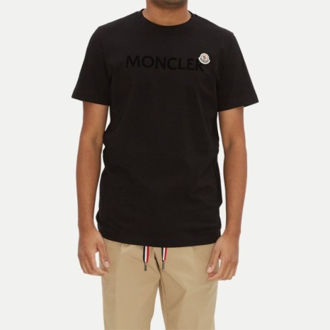 [오늘출발] 23FW MONCLER 몽클레어 블랙 로고 반팔 티셔츠 블랙 남성용