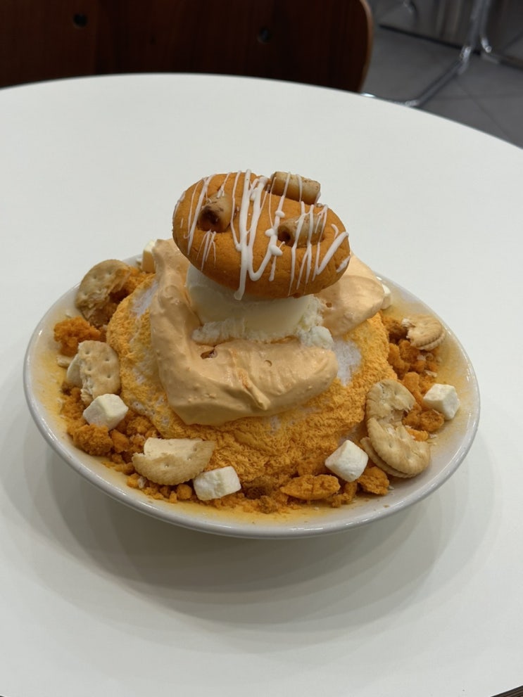  [청주카페] _ 땡큐베리머치 빙수를 시켰는데 우주선이 나왔어요