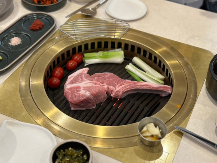 샤로수길 깔끔한 분위기의 숙성 돼지고기, 정숙성 (+ 웨이팅, 돈마호크)