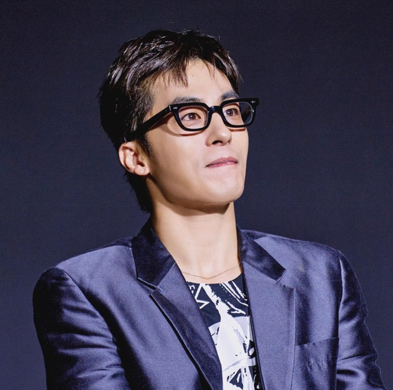 Whose Horn-Rimmed Glasses Did Koo Kyo-hwan Wear? Koo Kyo-hwan's Glasses from the Netflix D.P. Season 2 Live Talk