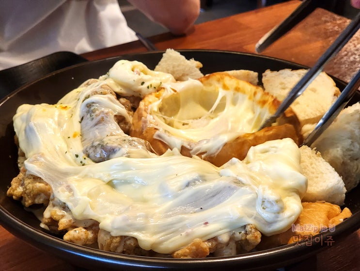  둔산동 타임월드 치킨맛집 검푸른새벽하늘 치즈폭설치킨 후기
