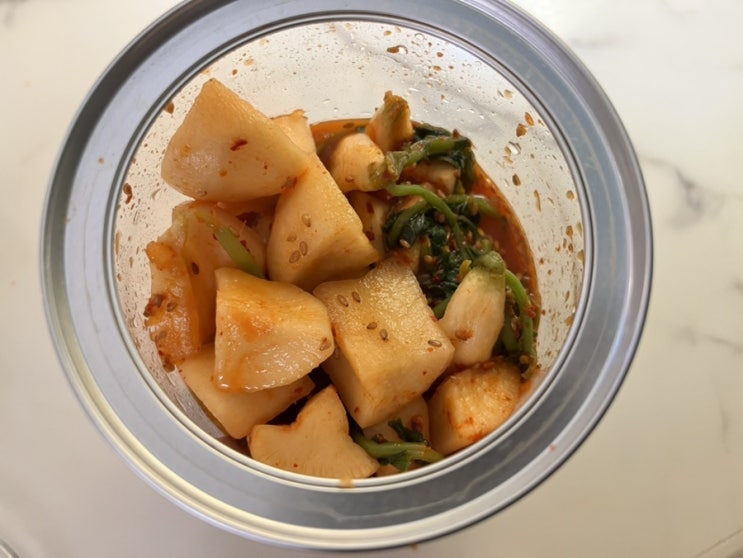  키친망미의 신선하고 간편한 맛있는 총각 김치, 당신의 입맛을 사로잡다_진주댁 총각김치