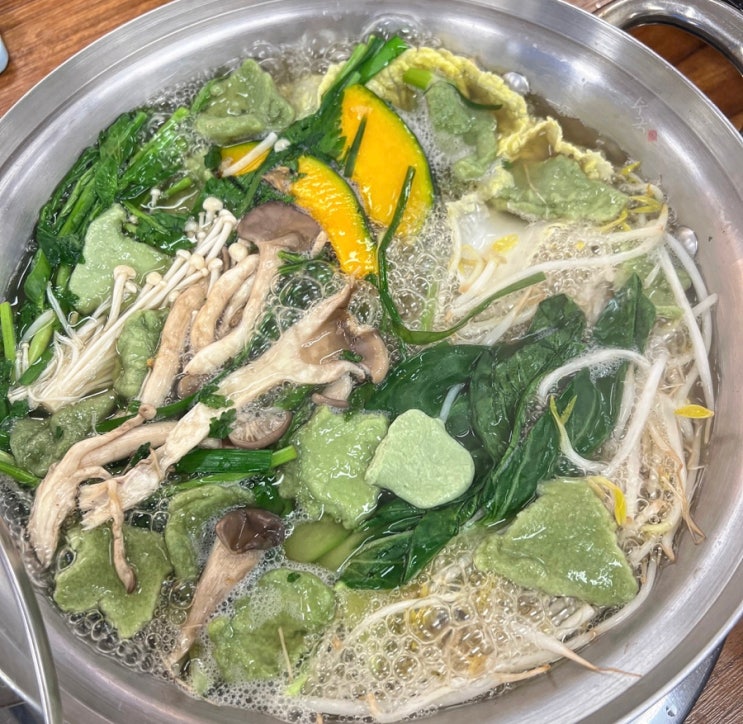 화성 안녕동 덕이네 샤브칼국수, 장호덕 손만두와 샤브를 맛볼 수 있는 곳