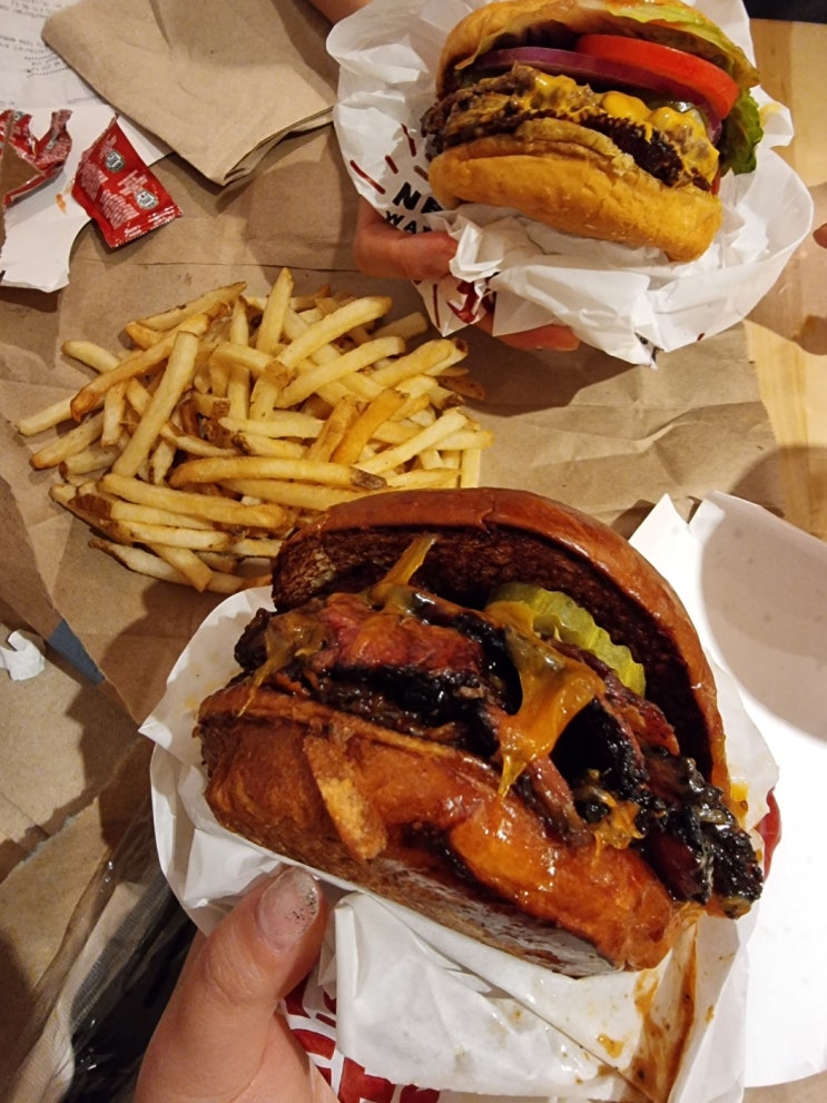  [신혼여행_뉴욕] 파이브가이즈 따위 생각도 안나게 만드는 뉴욕 햄버거 맛집, 스매시버거 (Smashburger)