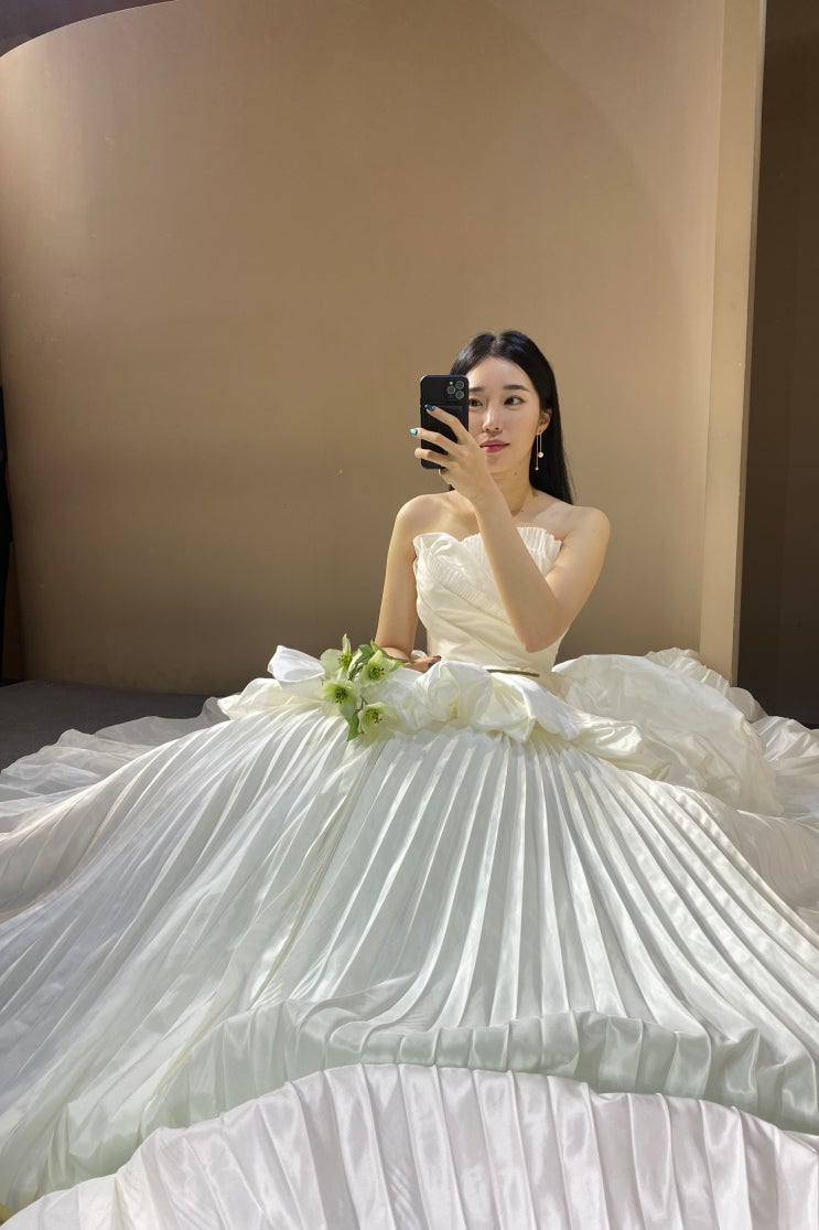  예쁜 드레스가 많은 브라이덜 헤미쉬 촬영용 웨딩드레스 초이스 하러 다녀왔어요!