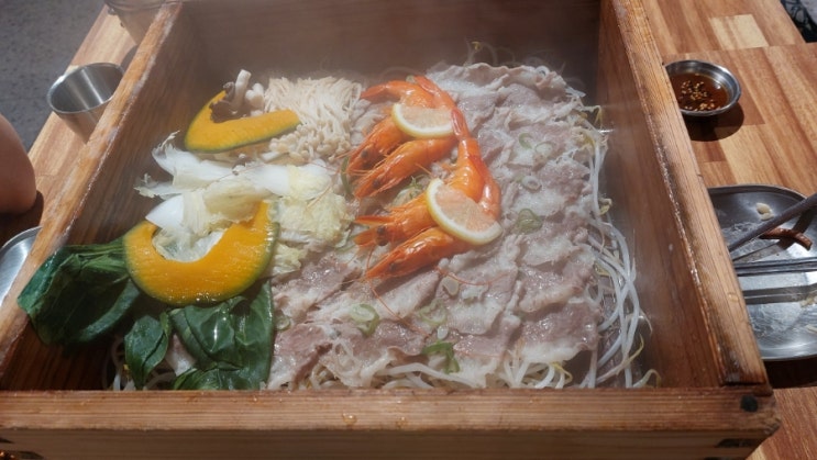 용산역 맛집: 편백집 용산아이파크몰 소고기 편백찜 용산역 맛집: 편백집 용산아이파크몰 소고기 편백찜