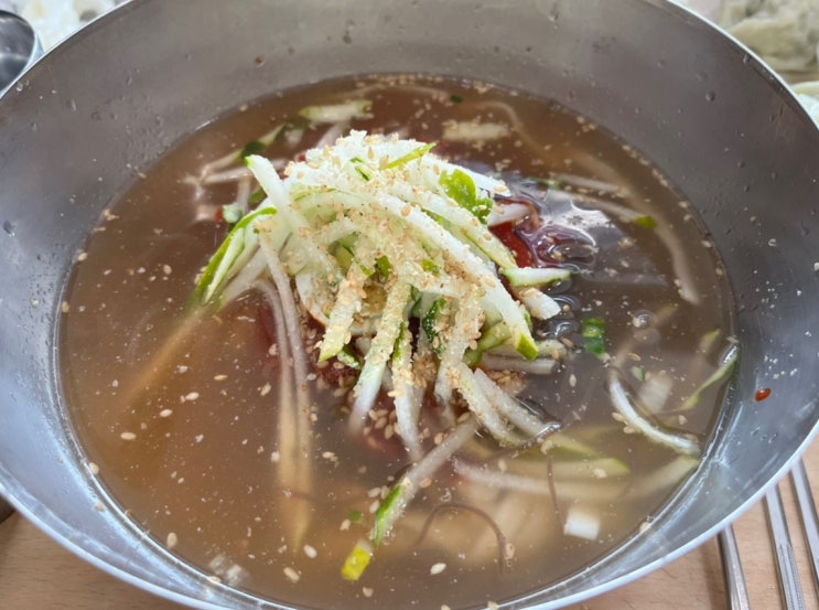 서울 이태원 맛집 동아냉면에서 물냉면 먹은 후기 (매운 냉면)