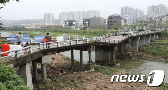 '힌남노'로 비닐하우스 피해..." 서류와 달라도 보험금 지급해야"