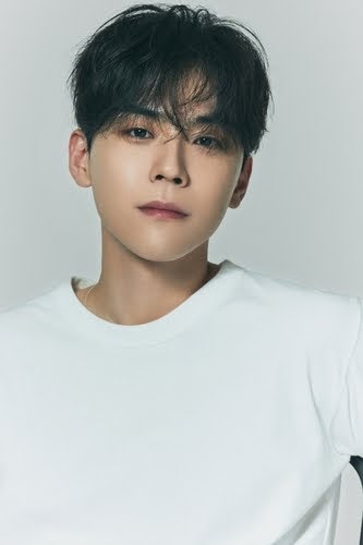 [무빙 훈남 반장 이강훈] 배우 김도훈 "초능력자 연기해 행복… '무빙' 후반부 더 재밌어" (10, ....