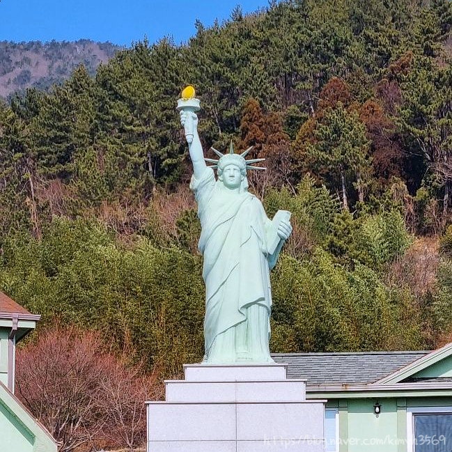  남해 여행지 미국 마을 자유 여신상이 있는곳