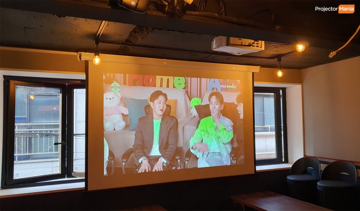  88노가리 연남점에 비비텍 단초점 빔프로젝터 MX595ST 설치 하고 왔습니다 ~~!