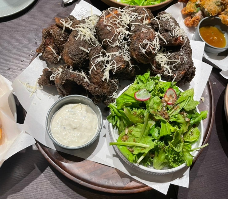  이태원 치킨맛집 고급스런 분위기 교촌필방 솔직한 후기