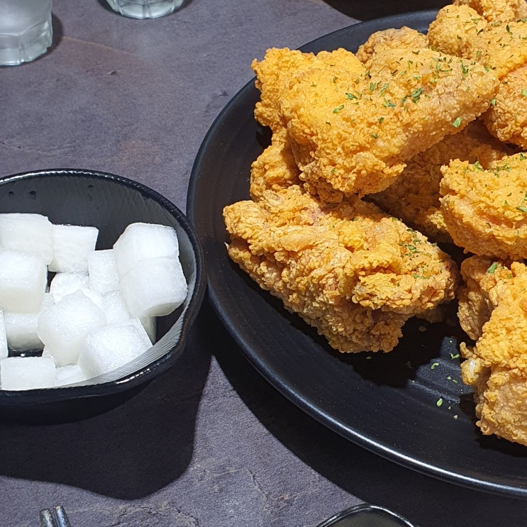  구리 인창동 맛집 오이씨 통치킨 가성비 최고 치맥 하기 좋은 곳 소개합니다