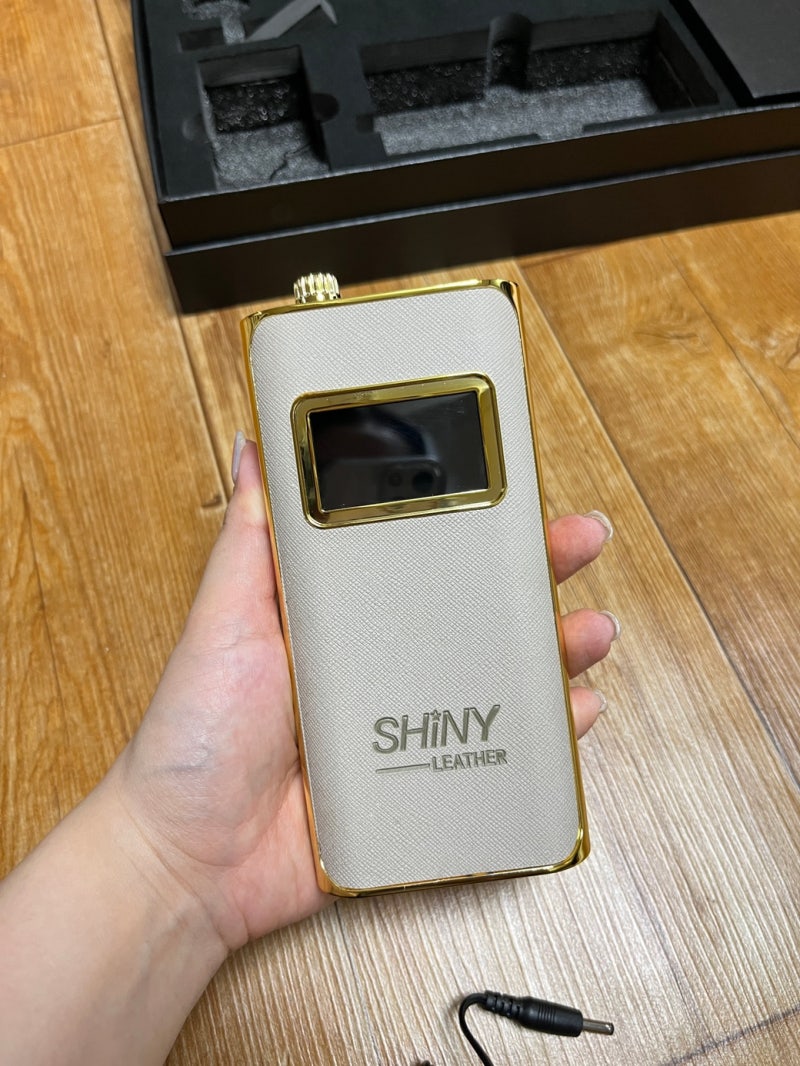 A Nail Drill for Absolute Beginners in Self-Nail Art: SHINee Leather Drill