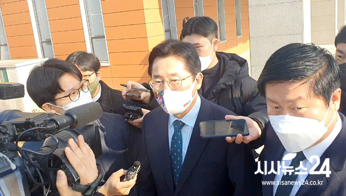<b>박경귀 아산시장</b> 항소심도 ‘<b>당선무효</b>형’…벌금 1,500만 원