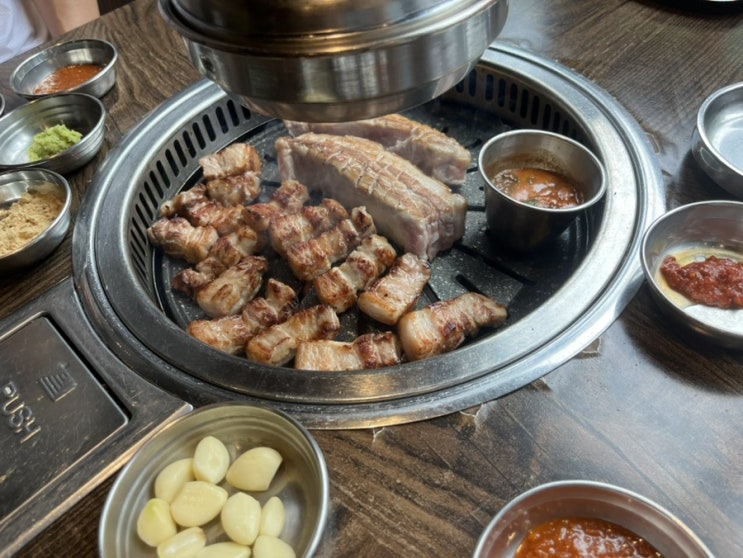  서현역 구워주는 삼겹살 맛집 오빠랑 육화몽 다녀왔어요