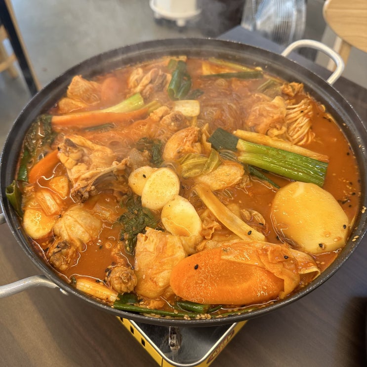  광주 하남 맛집 : '성원정 닭한마리칼국수' 닭볶음탕