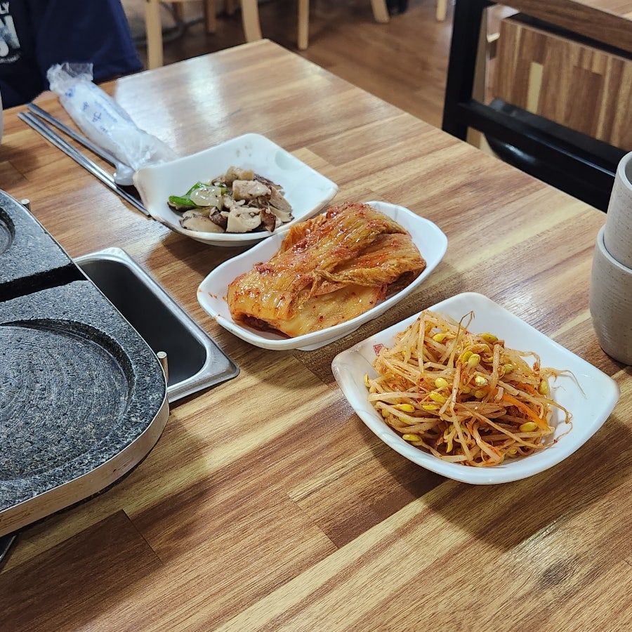 돌판위에춤추는삼겹살 사진 5