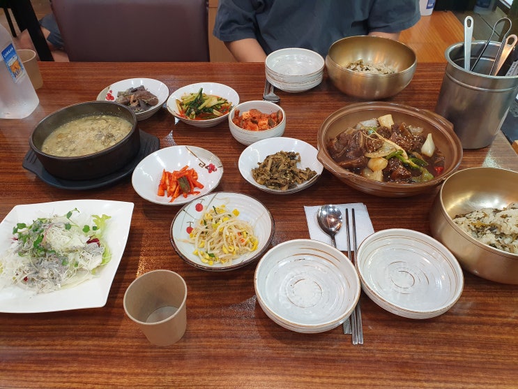  석촌동 밥집 반찬 많이 나오는 한식집, 시래마루