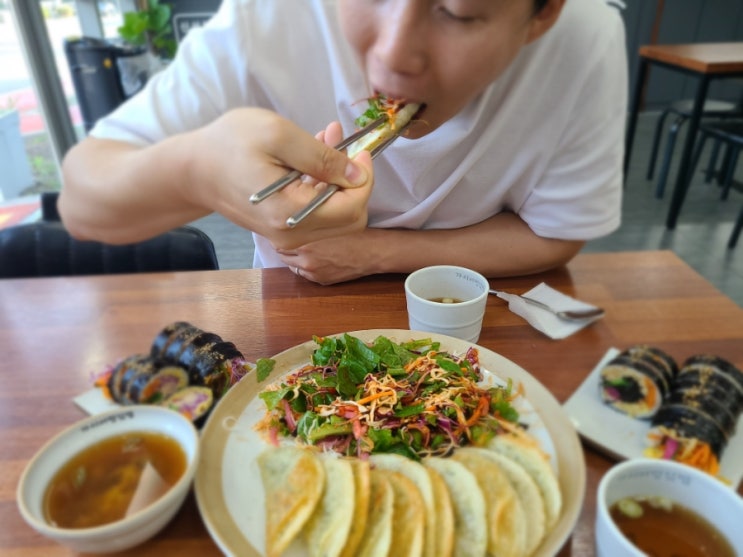  서귀포 분식 '가시어멍김밥' 식이섬유 가득한 건강한 한끼