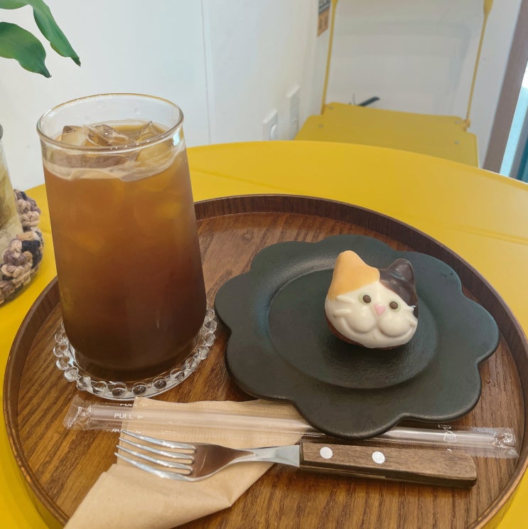  아현역 디저트 카페 고양이없는 고양이 카페 후스푸스