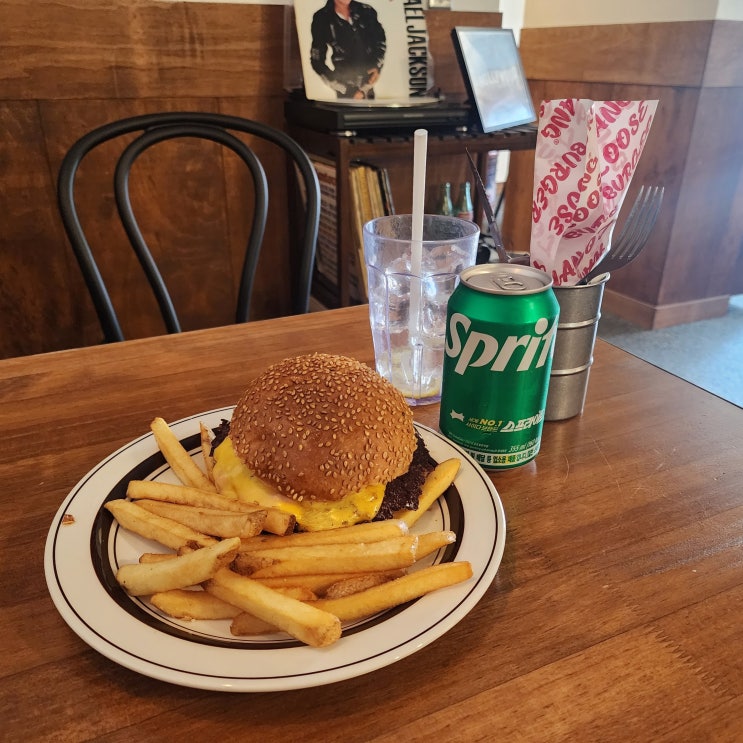  체크인챌린지 2-5) 행궁동 애견동반 수제버거 맛집, 행루즈버거