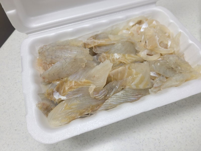 8월 여름 제철 생선회 농어를 맛보다.
