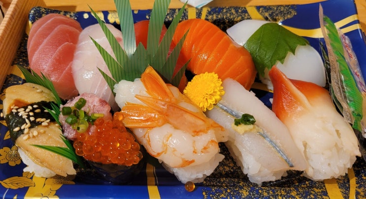  하카타역 초밥 싸고 맛있게 먹는법! (로피아슈퍼, 한큐백화점)