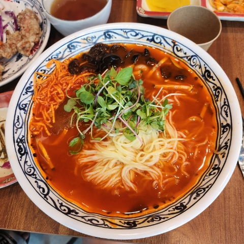  [금릉 맛집] 보배 반점에서 냉짬뽕 먹고 왔어요(+미니 탕수육)