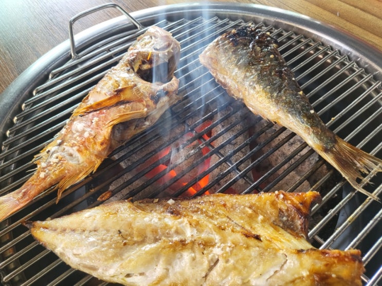  숯불로 구워먹는 애견동반가능 강화도맛집 숯불생선구이 식당