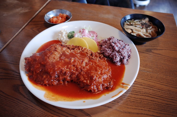 경기도 남양주시) 임수오돈까스 - 사이드까지 맛있는 마석 로컬 왕돈까스 맛집