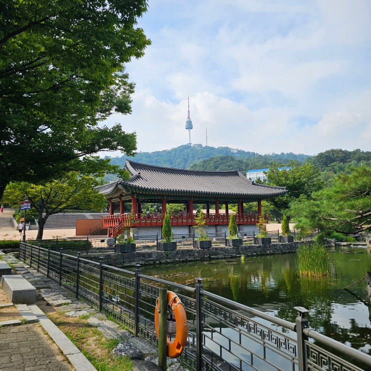남산골한옥마을 그리고 서울천년타임캡슐 과거 현재 미래가 공존하는 서울 여행지