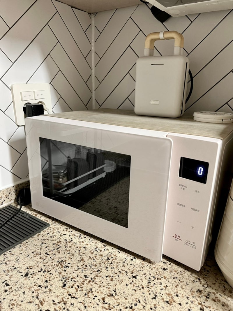 LG Dios MWJ23E 23리터 전자렌지 오브제컬렉션