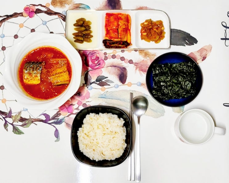 정진푸드 먹태시대의 반건조 생선 2종 중 고등어로 김치찌개 만든 후기 (feat. 고등어김치찌개)