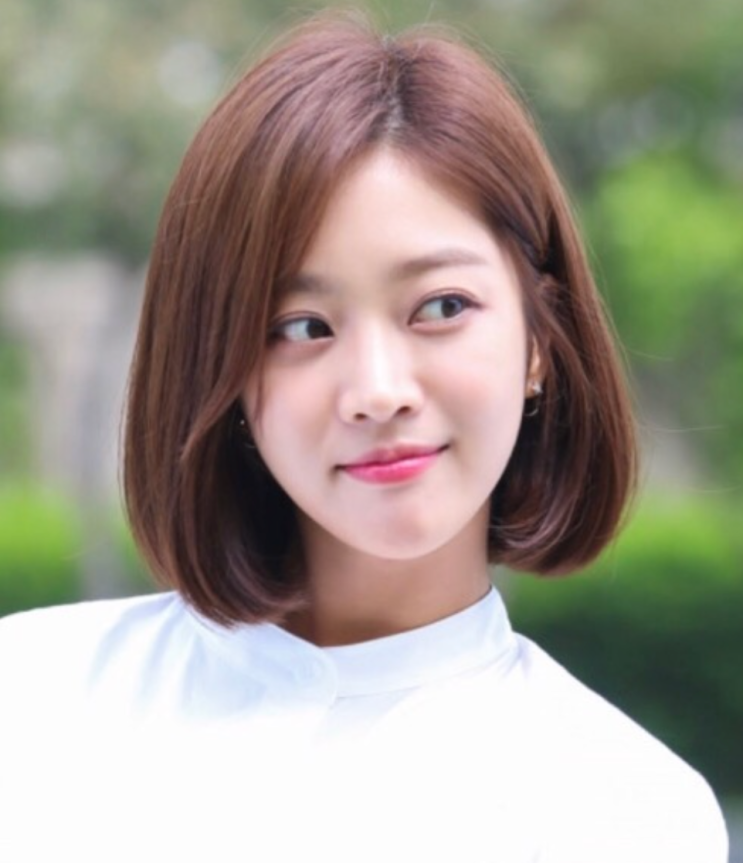  연예인 조보아 단발 헤어: 긴 머리와 짧은 숏컷 변천사