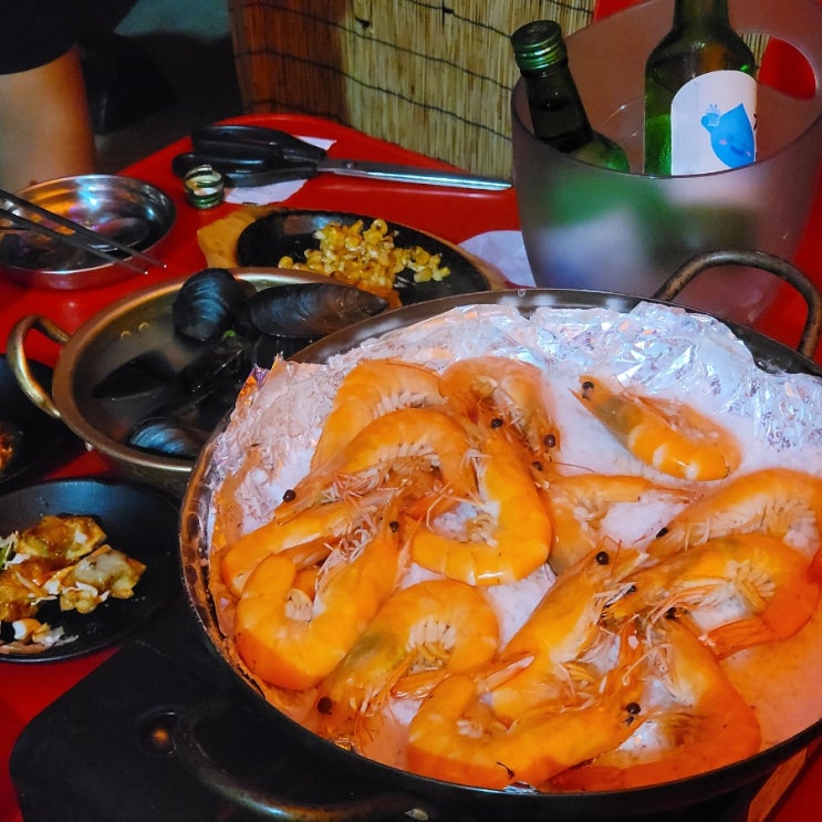 권선동횟집 운치까지 더해졌던 세류동 대하구이 회뜨는밤 권선동횟집 운치까지 더해졌던 세류동 대하구이 회뜨는밤