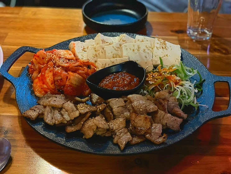  [대전/둔산동술집]셰셰, 홍콩 컨셉의 퀄리티 좋은 기본 안주 무제한 제공