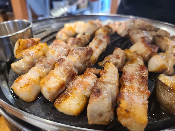  부산 명지 맛집 맛있는 돼지고기를 구워주는 고반식당