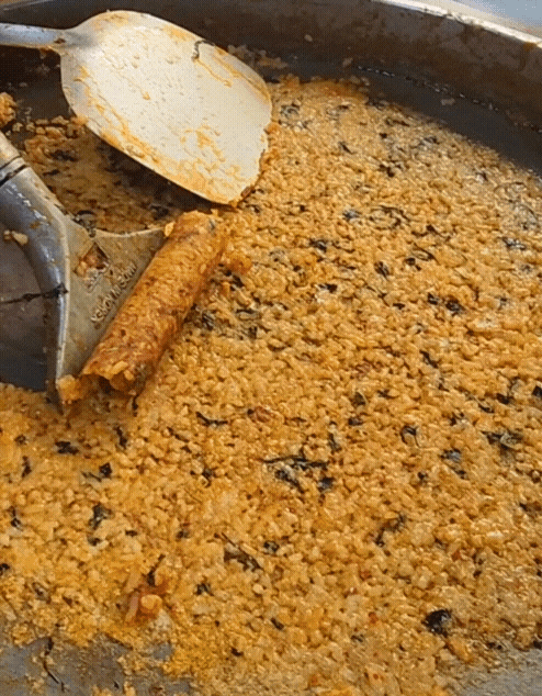  명동우미닭갈비 - '볶음밥을 돌돌 말아주는' 유명한 춘천 닭갈비맛집을 다녀왔다.