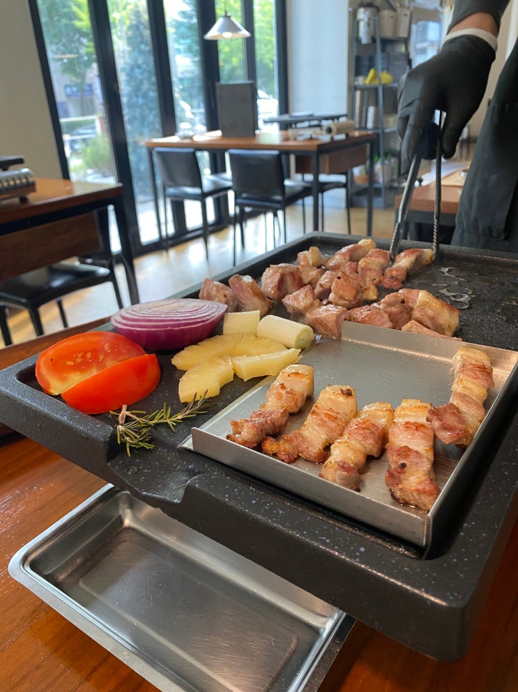  [판교] 판교회식은 저온숙성 숯불구이 삼겹살 맛집 금돈가