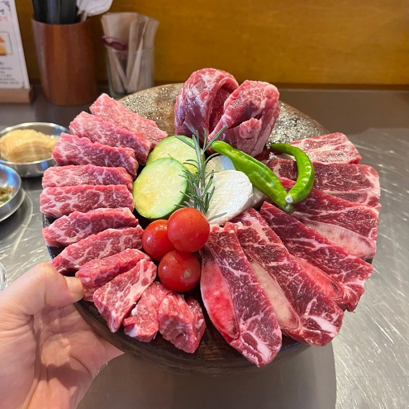 [분당 정자역 맛집] 인테리어가 고급스러운 소고기 화로구이 전문점 우상 화로구이 방문 / 데....