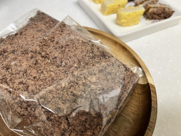  새부산떡방의 맛과 저렴함이 어우러진 팥시루떡, 진짜 맛은 여기 있어요!