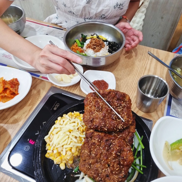  전라도 광주 여행 코스 필수 먹거리 광주 송정 떡갈비 동성떡갈비